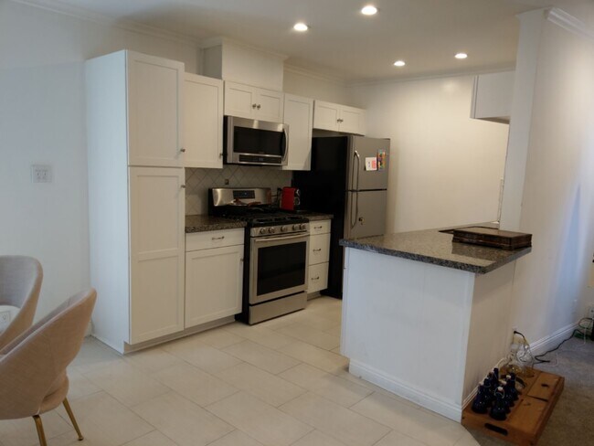Foto del edificio - 937 Hilldale Ave