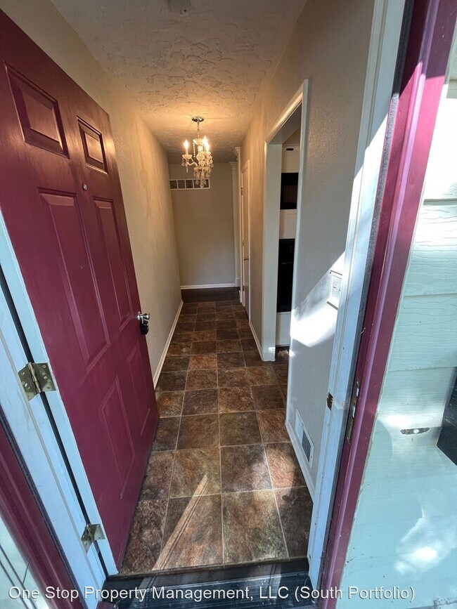 Foto del edificio - 3 br, 2 bath House - 3400 S. Emery St.