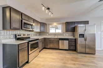 Building Photo - 2379 Ida Ln