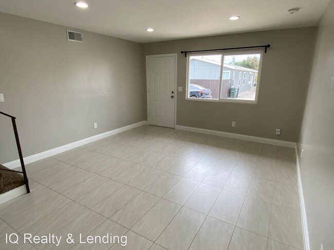 Building Photo - 2 br, 1.5 bath House - 33 Madison Ave Unit A