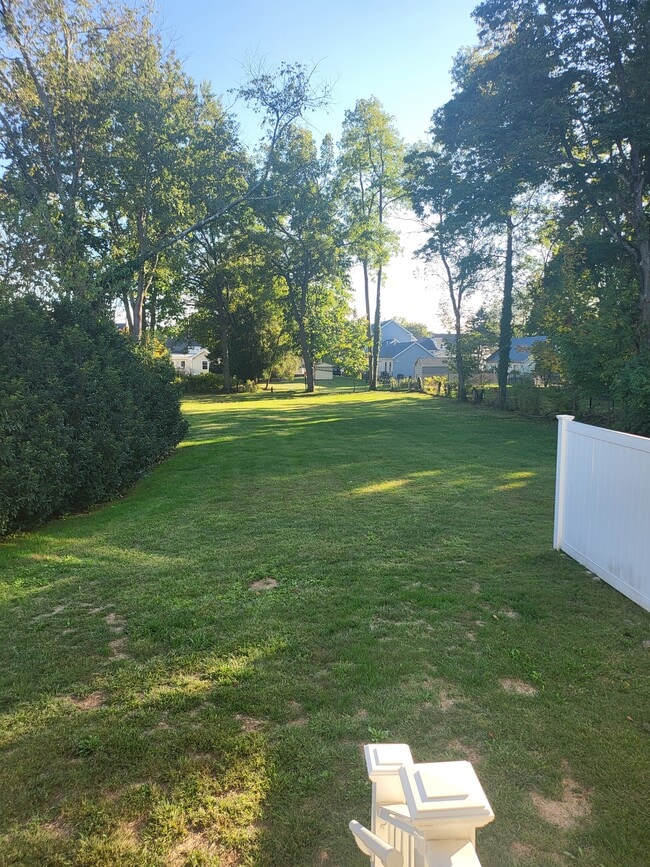 Building Photo - 36 W Hanover Ave