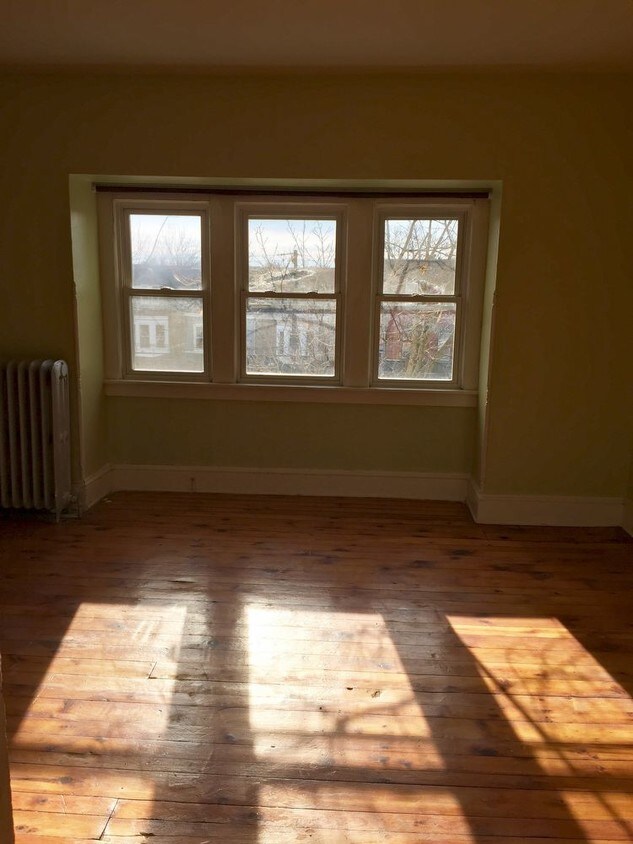 Primary Photo - Studio - 661 W Orange Unit 3