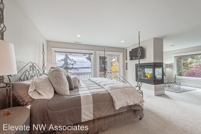 Foto del edificio - 4 br, 4.5 bath House - 8649 NE Juanita Drive