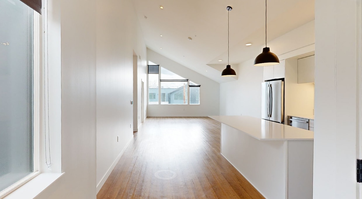 Photo - Izzy Apartments
