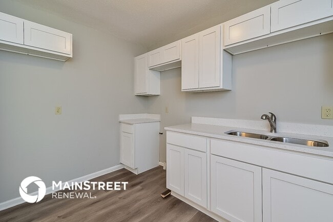 Foto del edificio - 4798 Chuck Ave