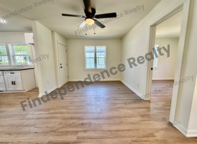 Foto del edificio - 351 Fox St SW