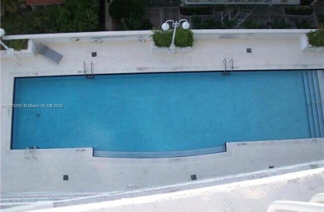 Building Photo - 1200 Brickell Bay Dr