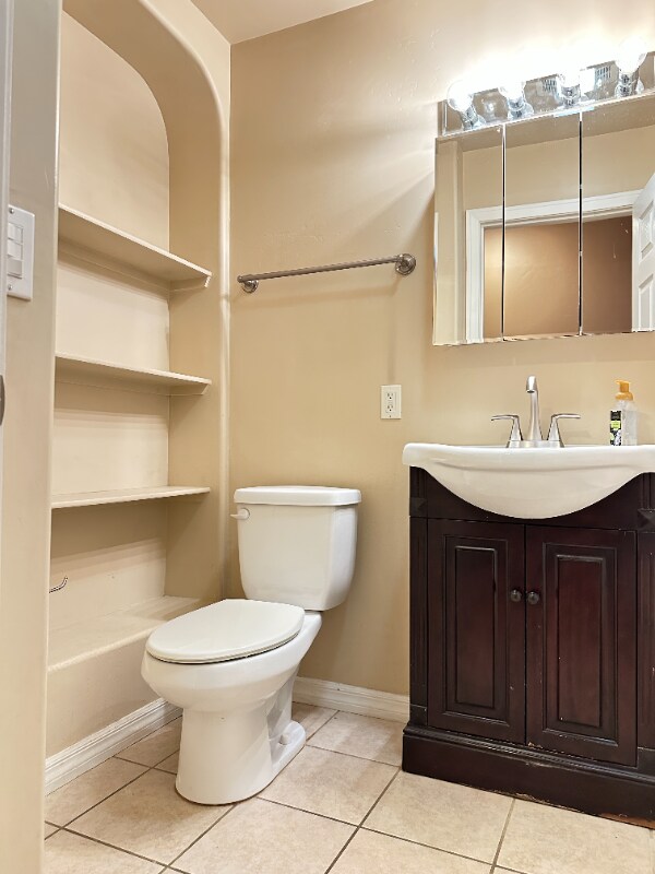 Foto del edificio - 5404 Balboa Arms Dr