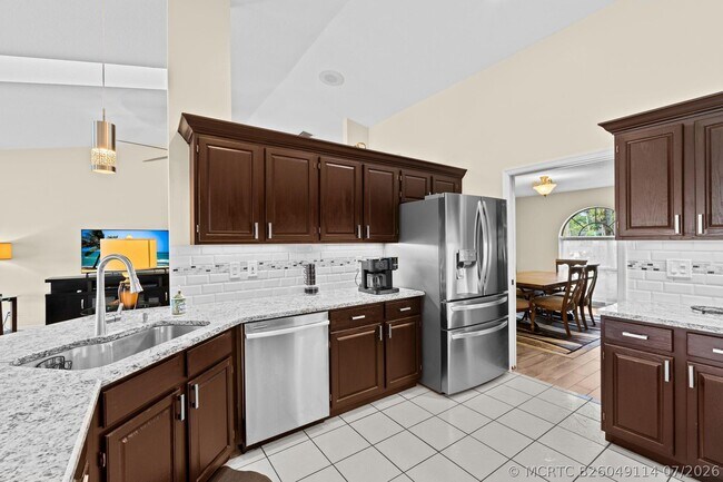Foto del edificio - 1707 Primrose Ln