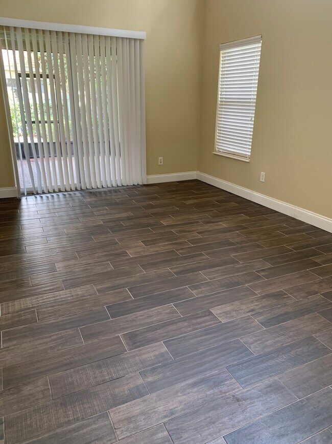 Living room - 6795 Sorrento St