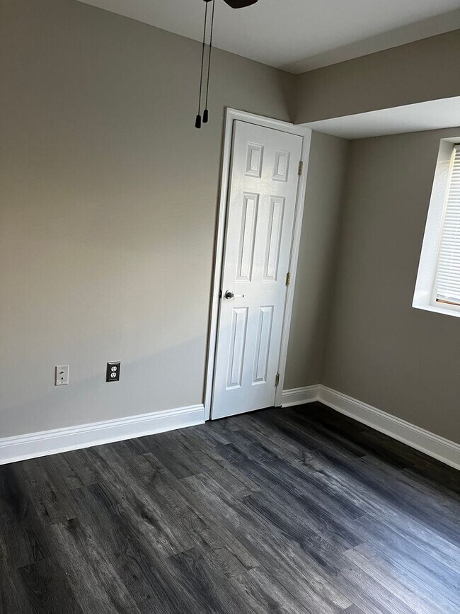 Foto del edificio - Renovated 2-Bedroom Apartment!!
