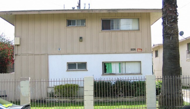 Foto del edificio - 1826 W Glencrest Ave