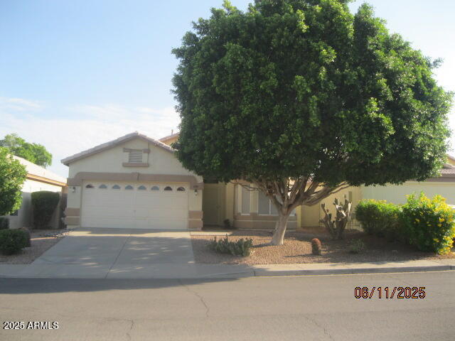 Primary Photo - 6744 E Manning St