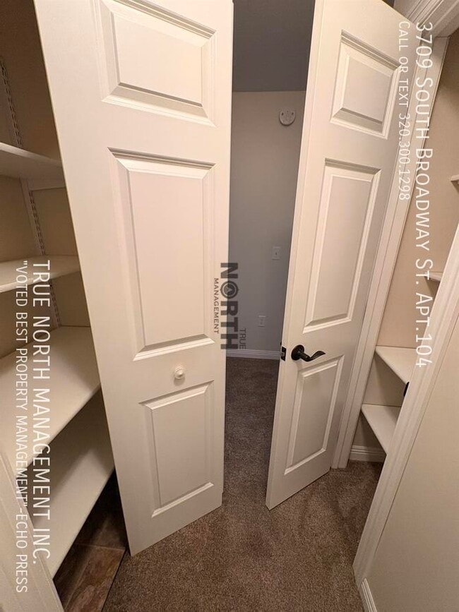 Building Photo - 3709 S Broadway St