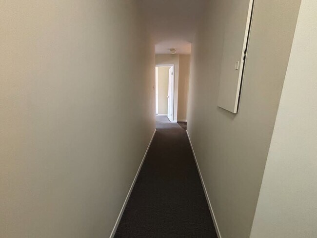 Photo du bâtiment - 2 Bed 1 Bath Apartment