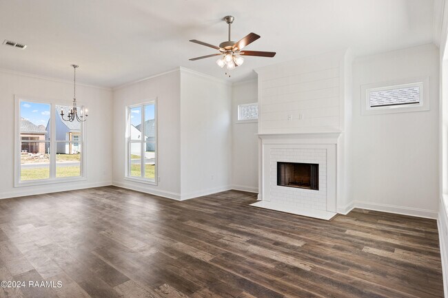 Building Photo - 108 Easy Rock Landing Drive