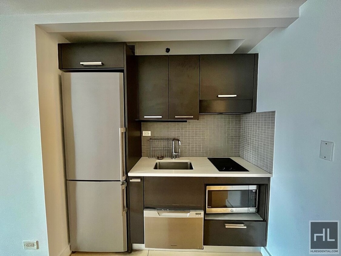 Building Photo - East 39th Street