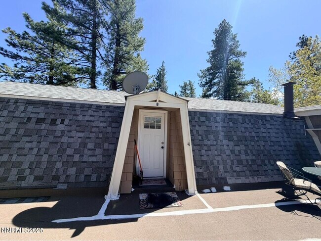 Foto del edificio - 16770 Mt Rose Hwy