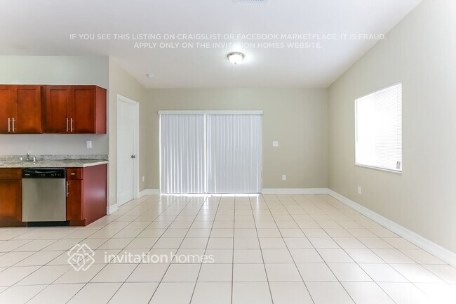 Building Photo - 14971 SW 92nd Terrace