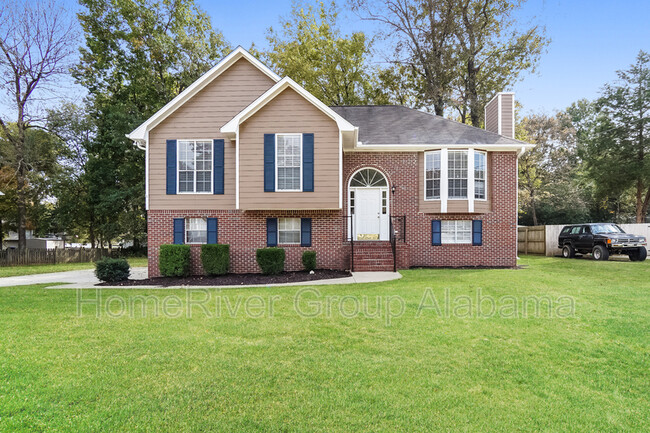 Building Photo - 4814 Pinehurst Dr