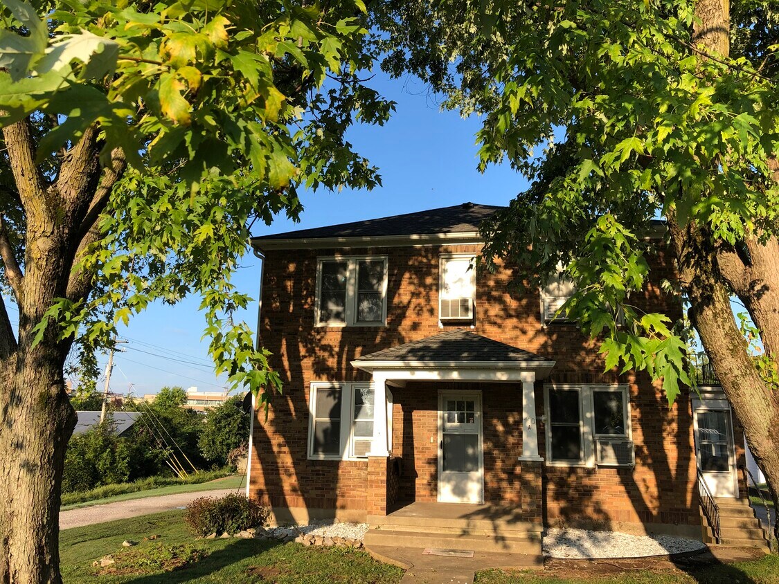 Primary Photo - 700 N Main St