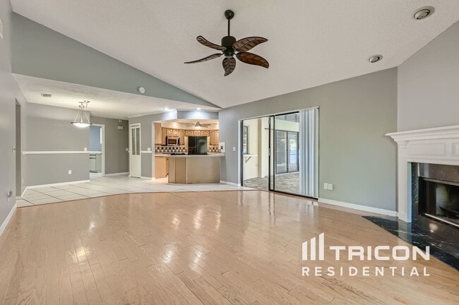 Foto del edificio - 3906 Broomsedge Ln