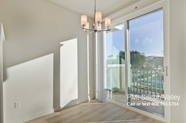 Foto del edificio - 968 Almaden Lake Dr