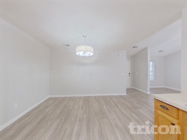 Building Photo - 538 Providence Crossing