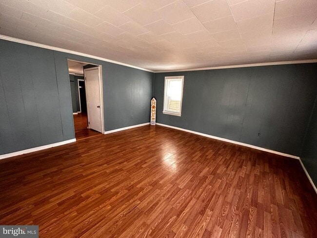 Building Photo - 308 S Raleigh St