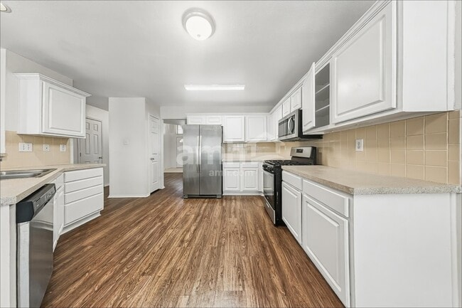 Building Photo - 1135 Trinity Trl