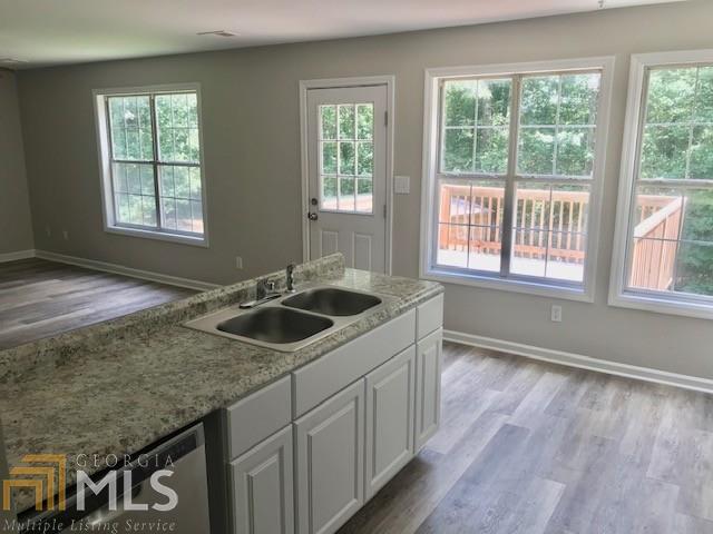 Foto del edificio - 2737 Lone Oak Rd
