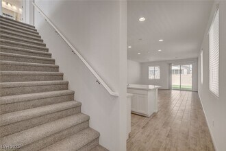 Building Photo - 9922 Angel Valley Dr