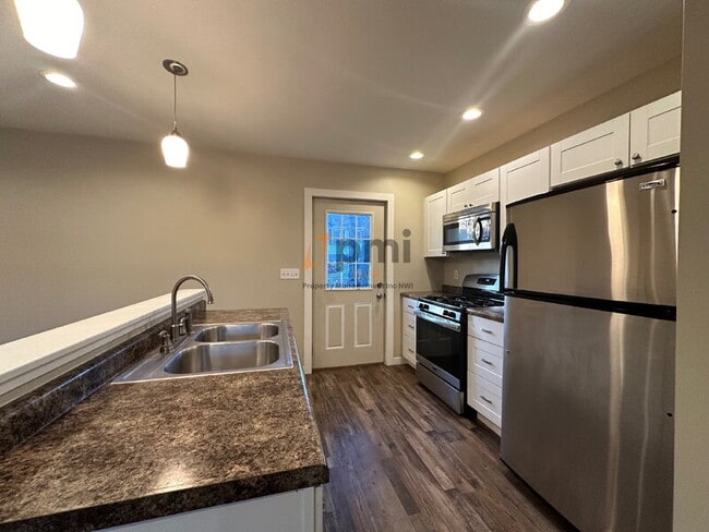 Foto del edificio - 1506 Rumely St