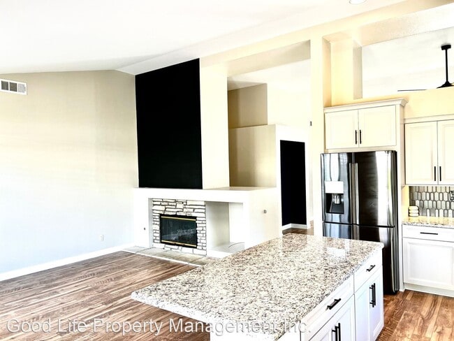 Building Photo - 4 br, 2 bath House - 326 Paloma Bay Ct