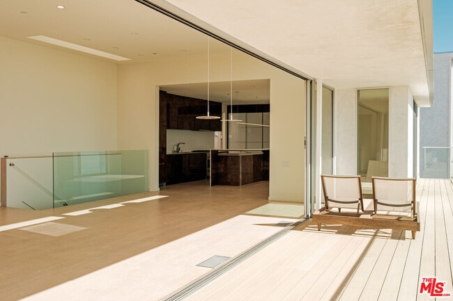 Building Photo - 18223 Coastline Dr