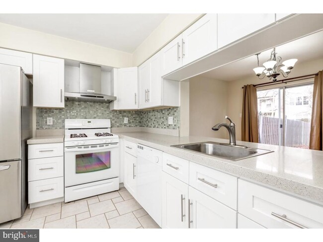 Foto del edificio - 164 Kettlebrook Dr