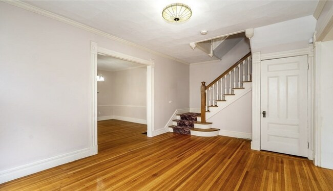 Foto del edificio - 79 Firglade Ave