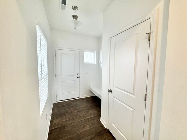 Building Photo - New 3 bedroom 2 1/2 bath home Minutes from I-85 and shopping