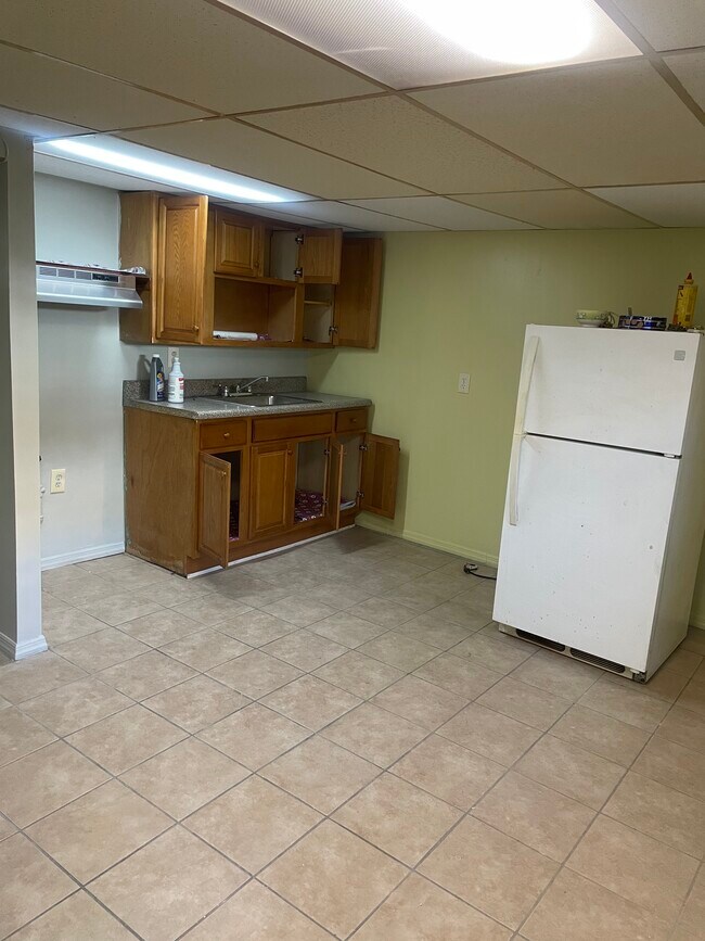Foto del edificio - 1051 E 104th St