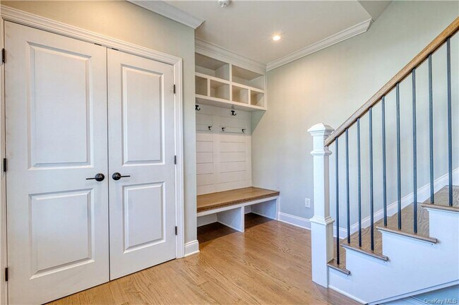 Foto del edificio - 41 Old Middletown Rd