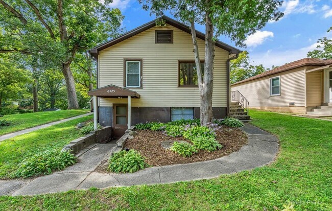 6425 Maple - 2 habitaciones - 6425 Maple Ave