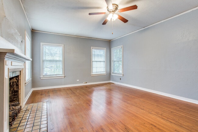 Building Photo - 4315 Gilbert Ave