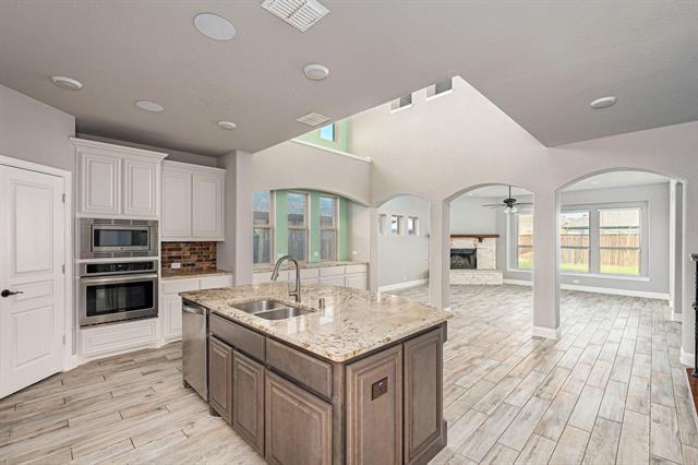 Foto del edificio - 1705 Emma Pearl Ln