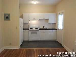 Foto del edificio - 133 W Magnolia Ave