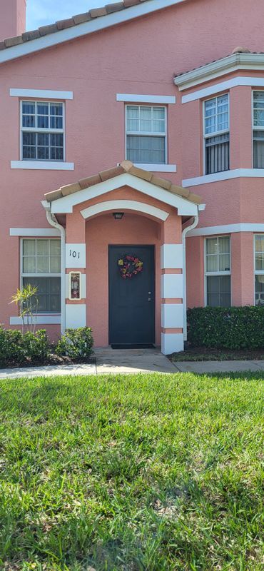 Foto principal - 156 SW Peacock Blvd