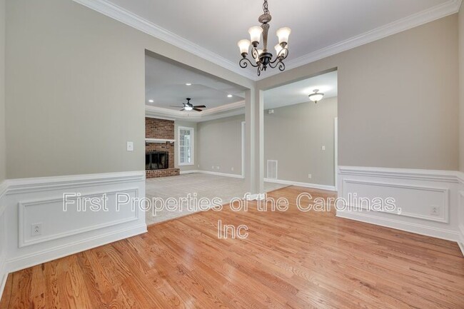 Foto del edificio - 646 Harper Davis Rd