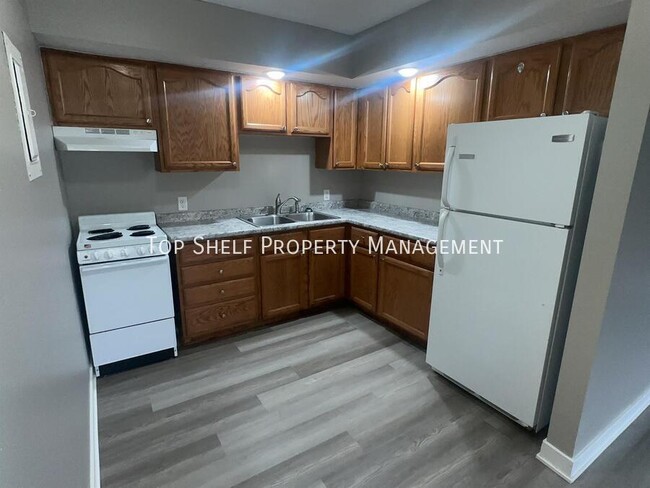 Foto del edificio - 103 S Grant-8