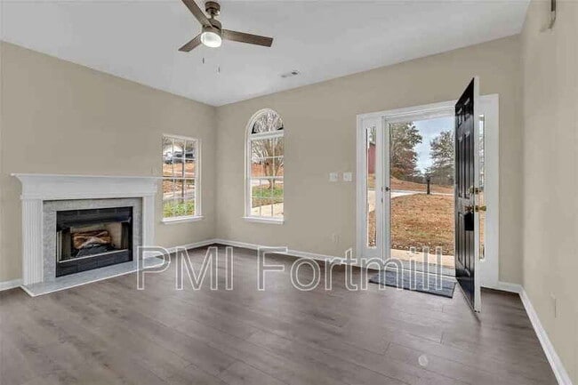 Building Photo - 1331 Copper Creek Ln