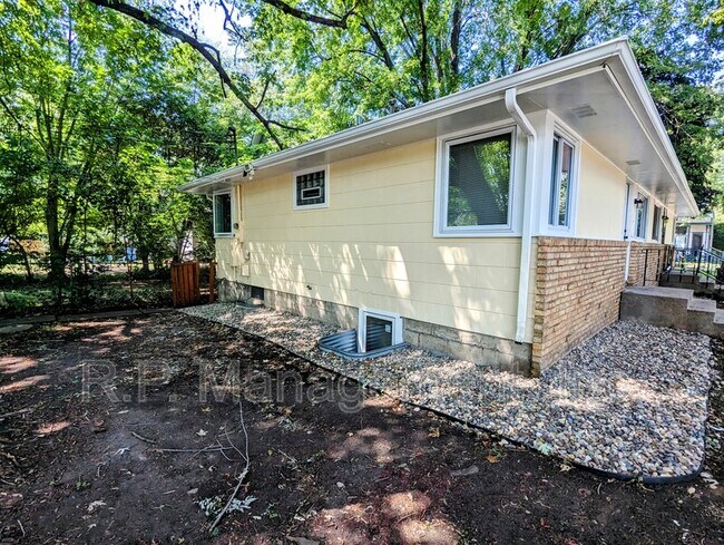 Foto del edificio - 2502 Talmage Ave SE