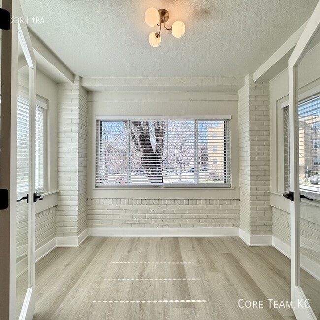 Building Photo - 4337 Mercier St